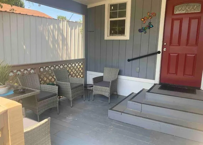 Stockyards-bbobs-4mins! Graylee House.4-bedrooms * Fort Worth