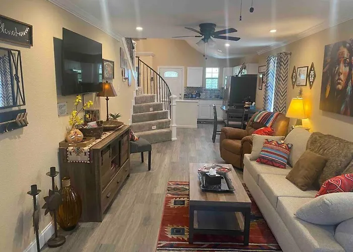 Stockyards-bbobs-4mins! Graylee House.4-bedrooms Ferienhaus